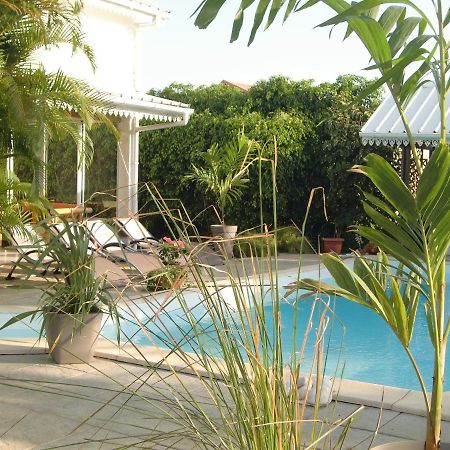 Villa Ambralini Saint Pierre Exterior photo
